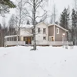 Huvilat Luxurious Kinos With Jacuzzi