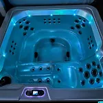 Luxurious Kinos With Jacuzzi Huvilat Rovaniemi