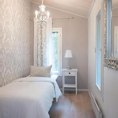 Luxurious Kinos With Jacuzzi Villa *