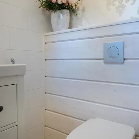 Villa Luxurious Kinos With Jacuzzi Rovaniemi