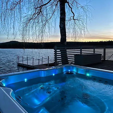 Luxurious Kinos With Jacuzzi Villa Rovaniemi