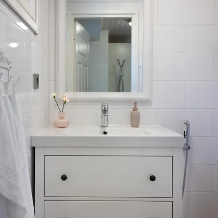 Luxurious Kinos With Jacuzzi Villa Rovaniemi