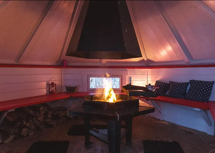 Luxurious Kinos With Jacuzzi Villa