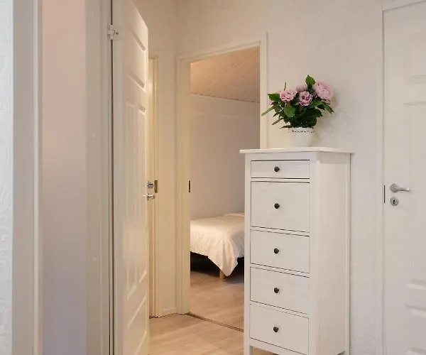 Luxurious Kinos With Jacuzzi