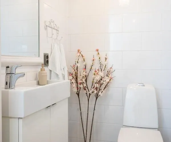 Villa Luxurious Kinos With Jacuzzi Rovaniemi